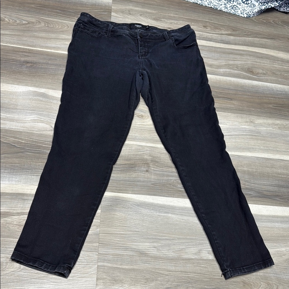 🏁 Torrid denim Black Jeans size 14